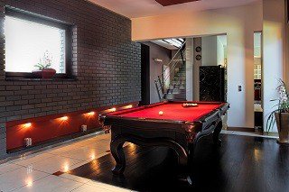 Professional pool table movers in Visalia content img1